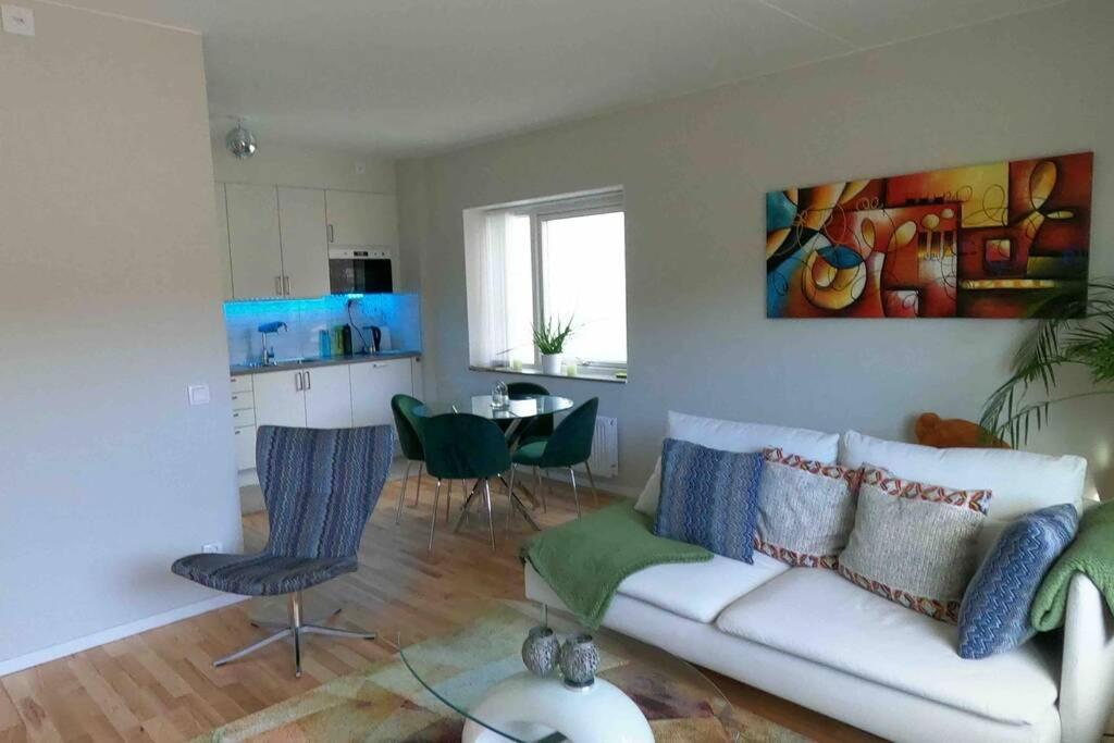 Homestay - Private Room In An Apartment Gotenburg Buitenkant foto