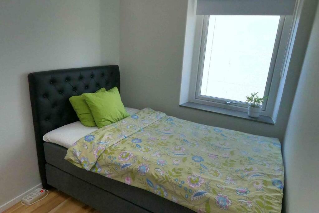 Homestay - Private Room In An Apartment Gotenburg Buitenkant foto