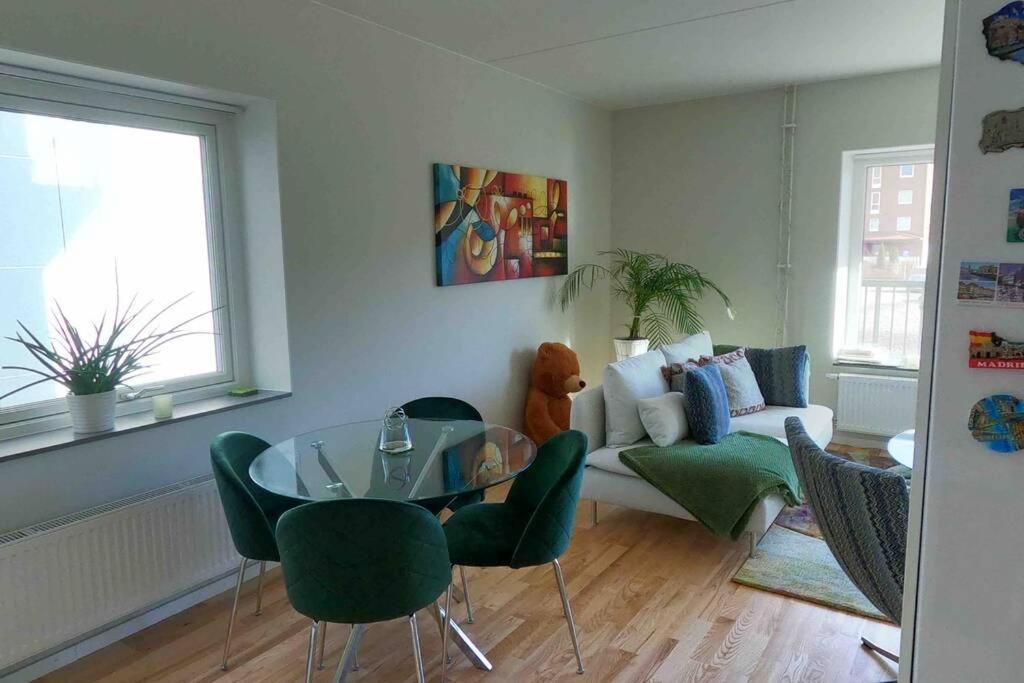 Homestay - Private Room In An Apartment Gotenburg Buitenkant foto